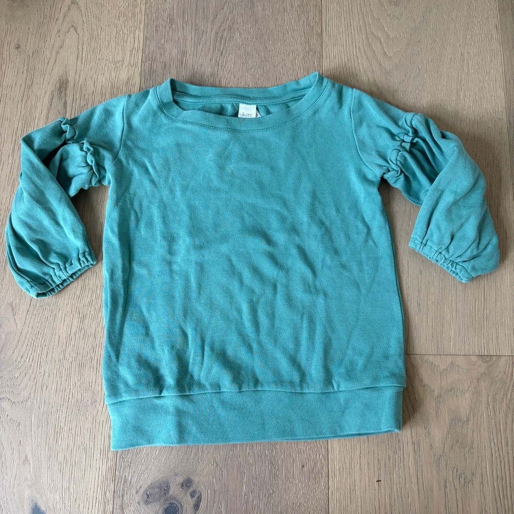 Kate Quinn sweatshirt 4T
